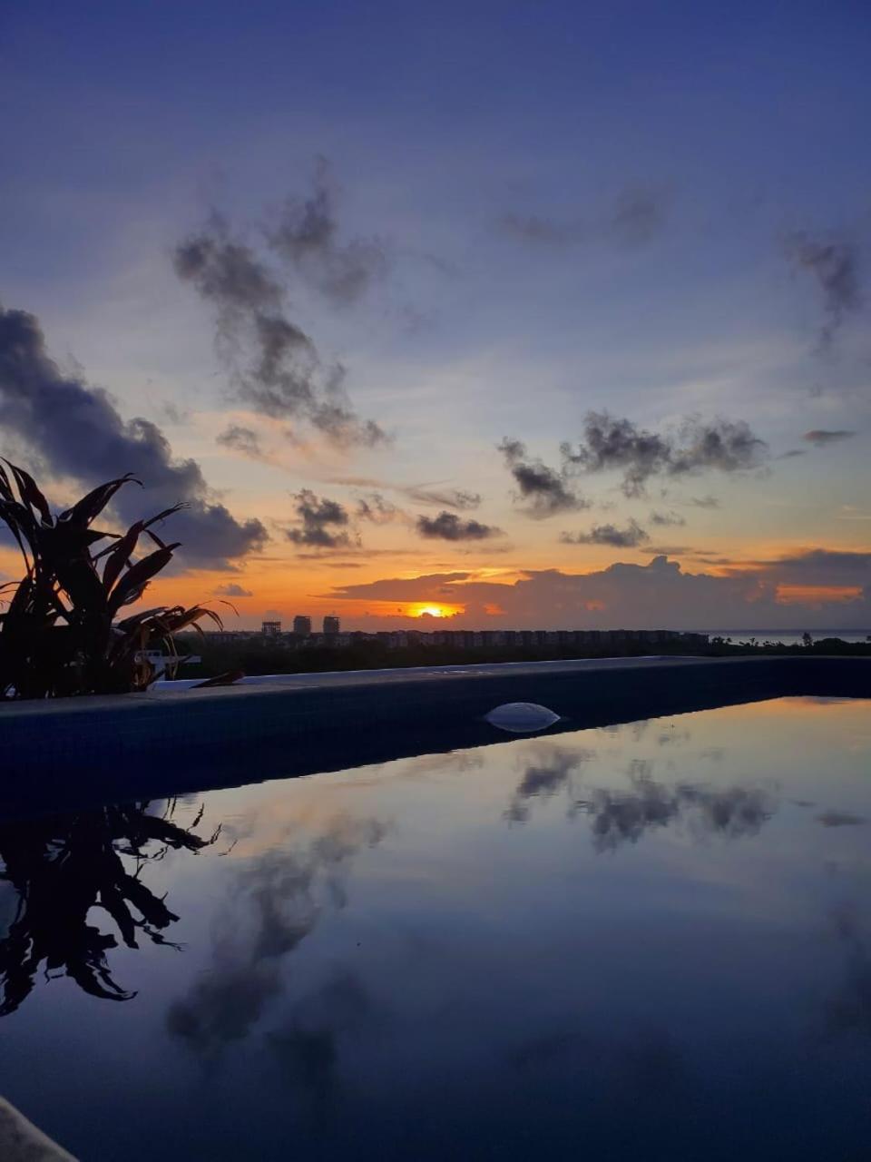 Hotel Punta Esmeralda Playa Del Carmen Buitenkant foto